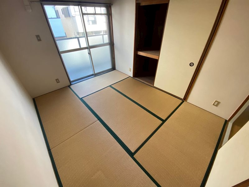 第2坂田ビルの寝室