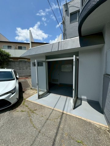 第二常盤台ハイツのエントランス|建物の内部です