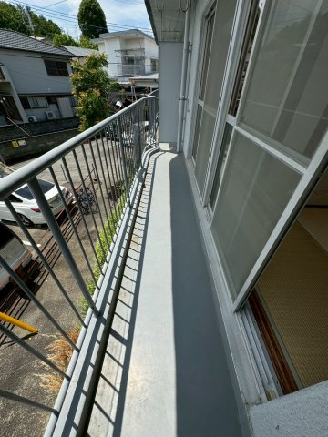 第二常盤台ハイツのバルコニー|外からの目が気にならないバルコニーで洗濯物が干せます