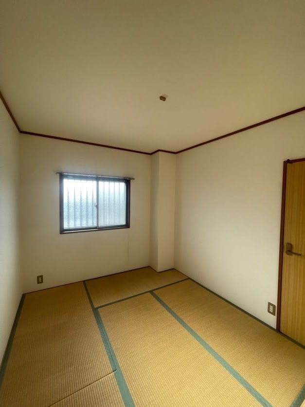 綱崎マンションの和室