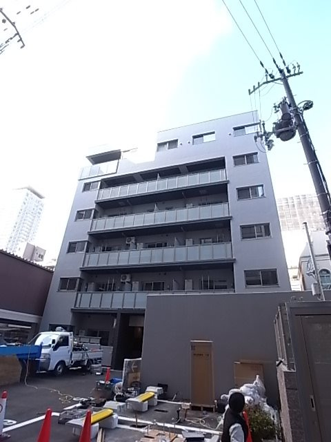神戸海岸通　萬利Residenceの外観