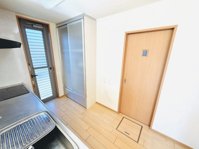 大泉町吉田　中古住宅の玄関