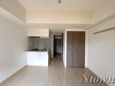 【その他】 | プレサンスSAKAEリバースタイル | ゆったりとしたリビングです