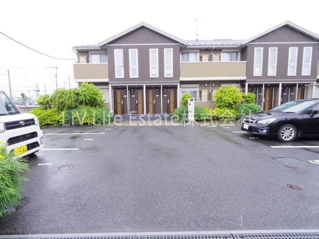 サウスユーコートの駐車場