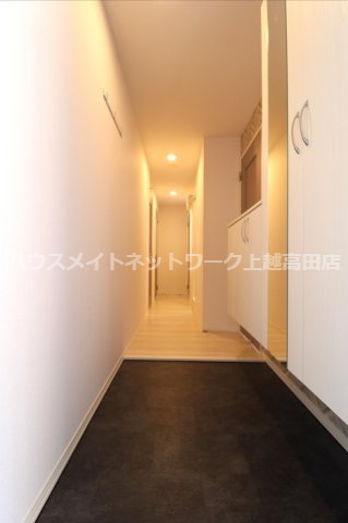 メゾン ド アンソレイエの玄関|玄関