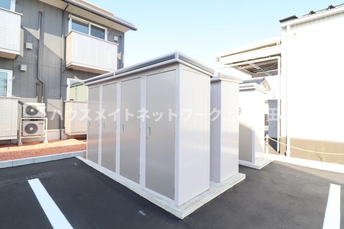 メゾン ド アンソレイエの設備|外部物置