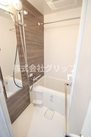 Le'a横濱和田町弐番館の浴室