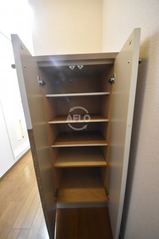 リーガル西天満の収納|リーガル西天満　シューズボックス