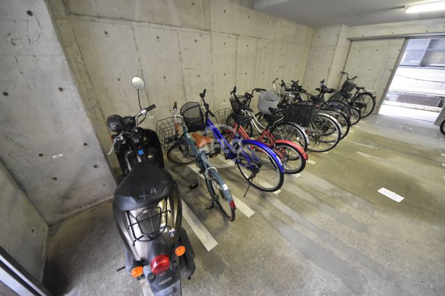 リーガル西天満のその他共用部分|リーガル西天満　駐輪場