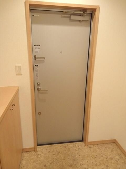 メゾンＹＫの玄関