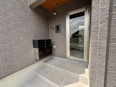 【エントランス】 | Ｃｌａｓｓｏ春日部 | ゆとりのあるエントランスです