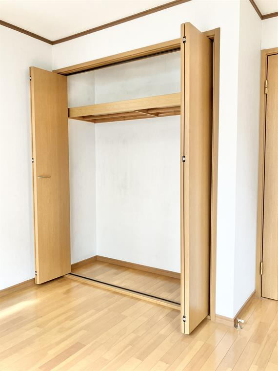 小山戸建の収納