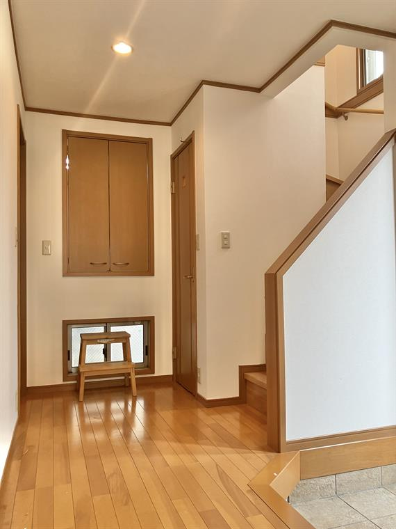 小山戸建のロビー