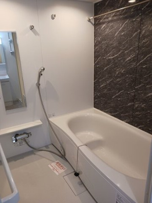 【浴室】 | フラッツ・トライアングル | 日々の疲れを癒すお風呂付です