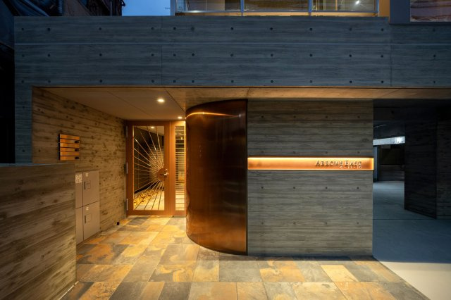 ARROWS EAST　Aのエントランス