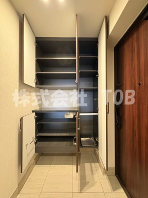 【収納】 | ヴェレーナグラン浜田山 | シューズBOX※クリーニング完了前※