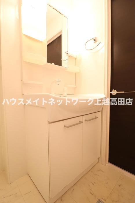 グランシャトー Ⅲの独立洗面台|洗髪洗面化粧台