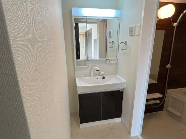 テンテラスの洗面所|洗髪洗面化粧台