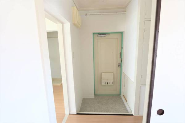 【玄関】 | ビレッジハウス荒木1号棟 | ビレッジハウスの同一物件・同一タイプの間取りの写真です