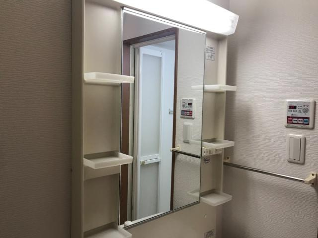 エクレール　シャトーの洗面所|洗髪洗面化粧台