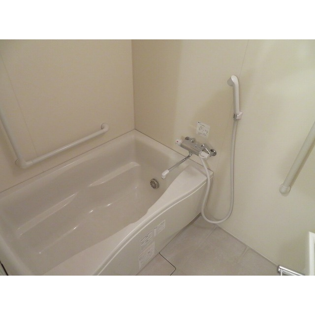 キャルム浅草の浴室|写真は他のお部屋です