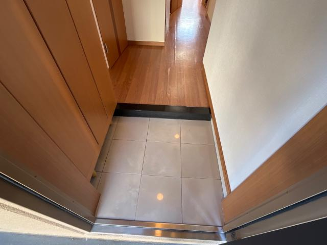 アリウスの玄関|玄関