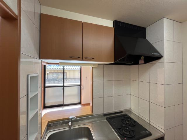 アリウスのキッチン|キッチン上部収納