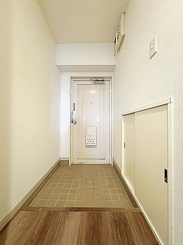 レジデンス南川の玄関