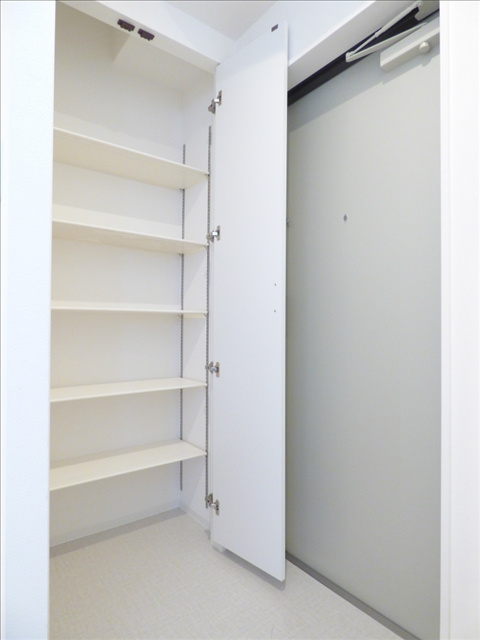 Ｃｏｕｒｔ　ＭＡＲＩＡＧＥの玄関|きれいな玄関です