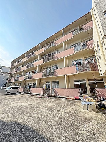 小林ビルの外観