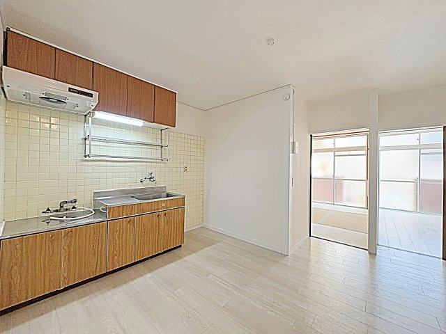 小林ビルの居間・リビング