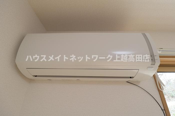 ＣＡＳＡフィオーレの設備|エアコン（間取り反転タイプ102号室参考画像となります。）