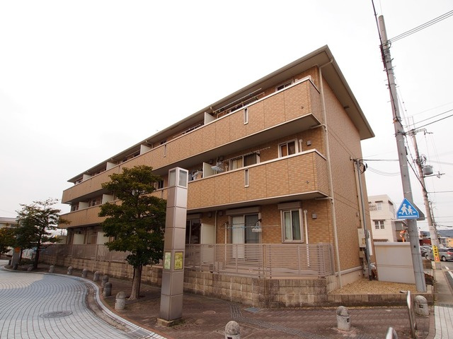 ブルームフォレストの外観