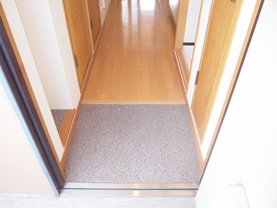 【玄関】 | プラボー・パーヒ | 玄関