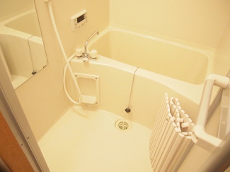 【浴室】 | プラボー・パーヒ | 浴室