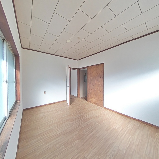 本巣市仏生寺貸家　南の内装