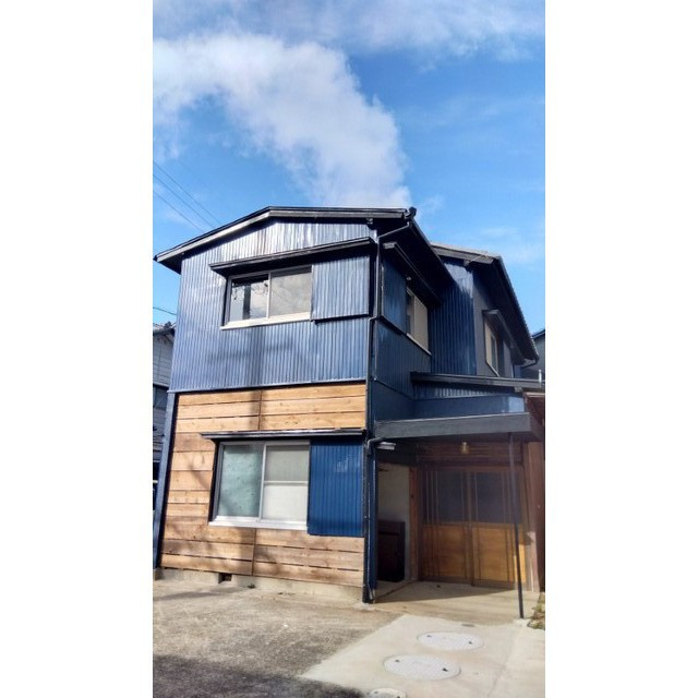 本巣市仏生寺貸家　南の外観