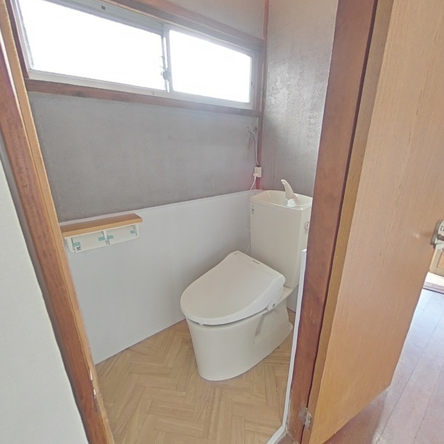 本巣市仏生寺貸家　南のトイレ