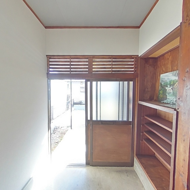 本巣市仏生寺貸家　南の玄関