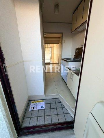 ガーデンハイツ神山の玄関