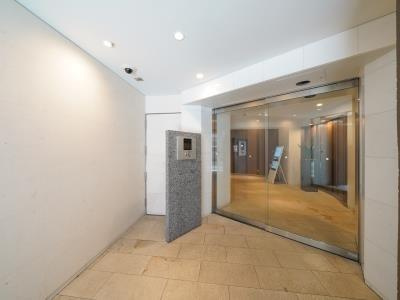 【エントランス】 | プレミアステージ市ヶ谷河田町