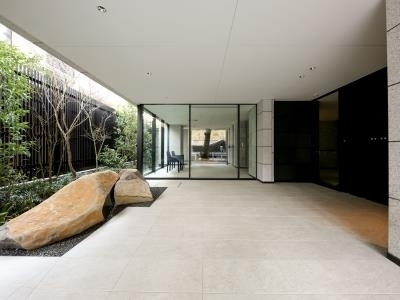 【エントランス】 | プライムガーデン西麻布