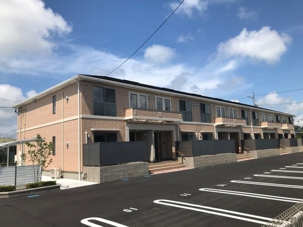 カンパーナの駐車場