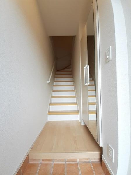 ウィンド　ホライズン　Ａの玄関