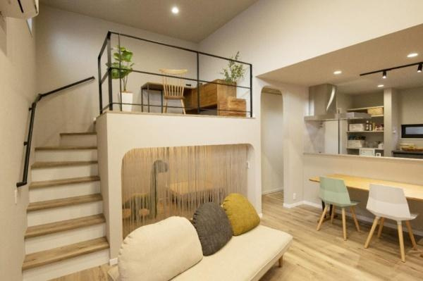磯城郡田原本町千代 ／一戸建の居間・リビング|■現地撮影写真■高天井の開放感溢れるＬＤＫ！