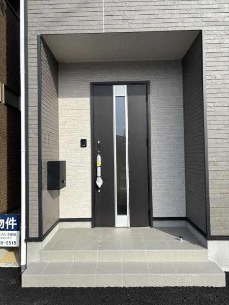 豊田市朝日町第6　全4棟・4号棟の玄関|訪れる人を心地よく迎え入れます。