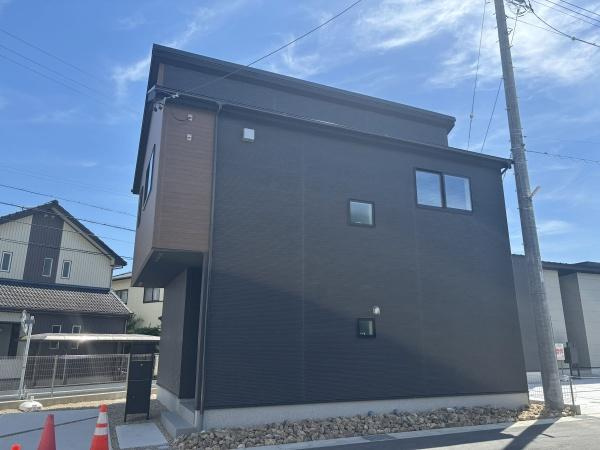 岡崎市中島町01期　全2棟・2号棟の外観|外観写真です。