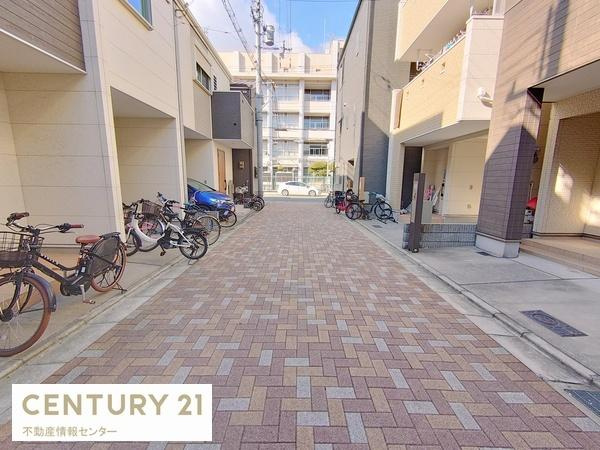 【前面道路含む現地写真】 | 泉尾３丁目　中古戸建