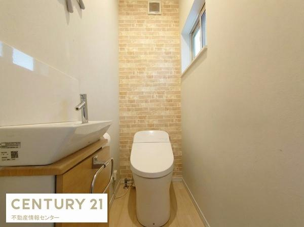 【トイレ】 | 泉尾３丁目　中古戸建 | ※画像はAI加工により小物を消去してます。