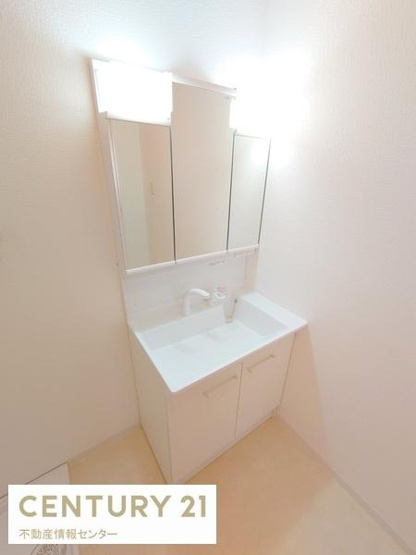 【独立洗面台】 | 平尾３丁目　中古戸建 | 室内改装済（令和７年１０月実施）